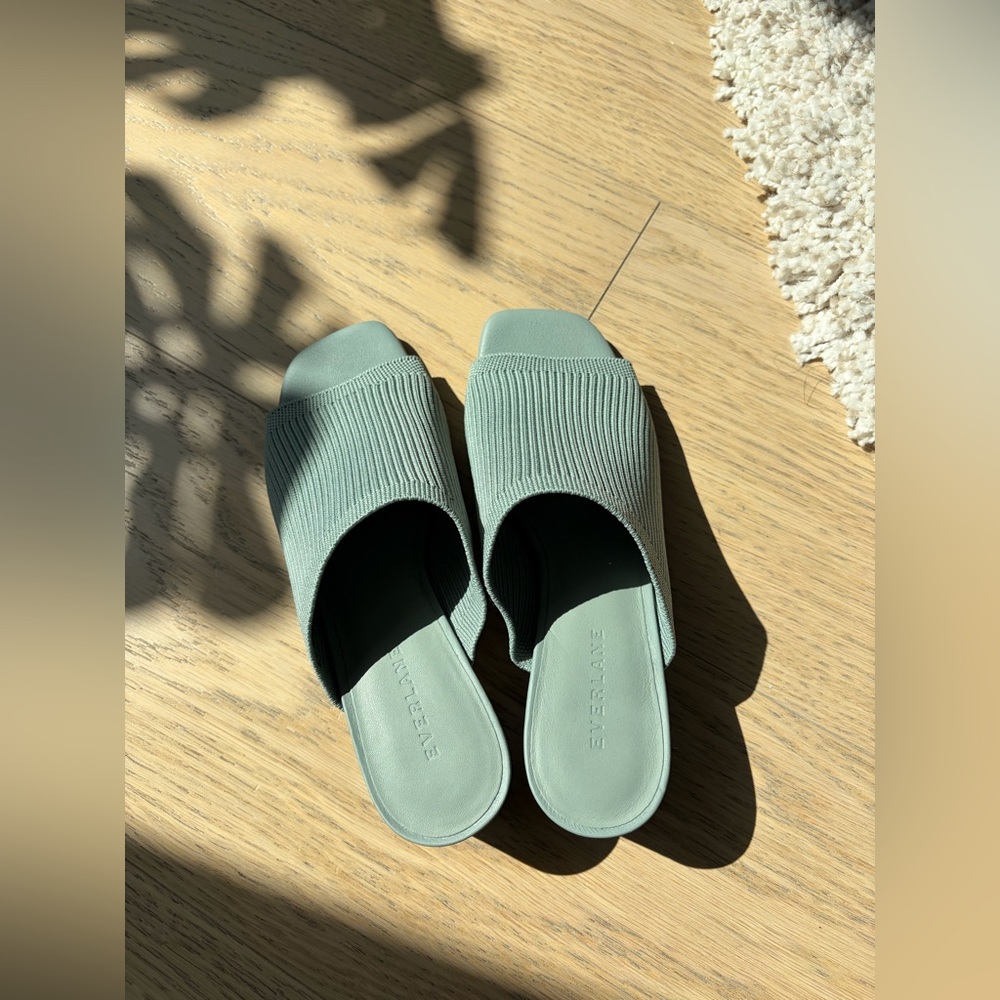 Everlane Knit Slide Heels – Size 6.5 – New in Box